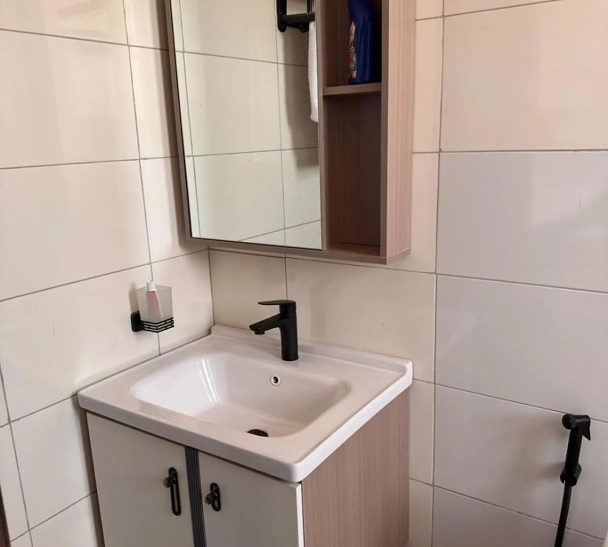 Cozy Studio Apartment Kampala